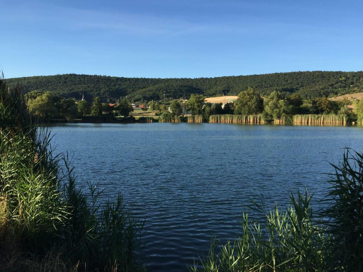 Ferienhaus Hassgautor Aidhausen Eksteriør bilde